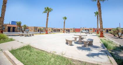 2 Queen Bed|Smoking|El Paso TX