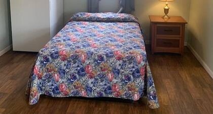 1 Bedroom Cabin|East Stroudsburg