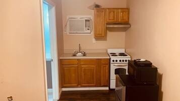 Fridge, microwave, stovetop
