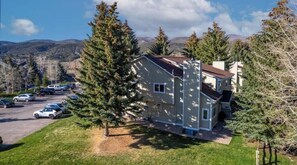 Exterior - Alpine Escape/3 minutes from Arrowheads CCR (Edwards)