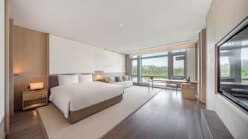 Superior Suite, Lake View | In-room safe, desk, laptop workspace, blackout drapes