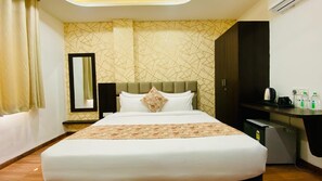 Desk - Hotel Rove Inn (Indore)