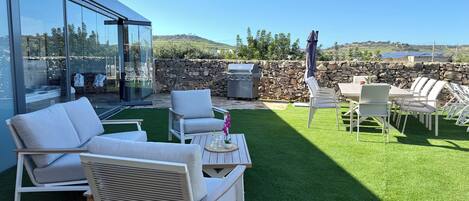 Villa | Outdoor dining