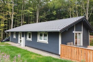 Exterior - Forest Quarter No. 12 (Bad Arolsen - Wetterburg)