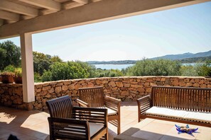 Terrace/patio - House with sea view terrace and beach with direct access 100 mt (Olbia)