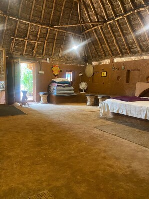 Exclusive Suite, Courtyard View | Desk, laptop workspace, free WiFi - Rayaara Bliss (Karnataka)