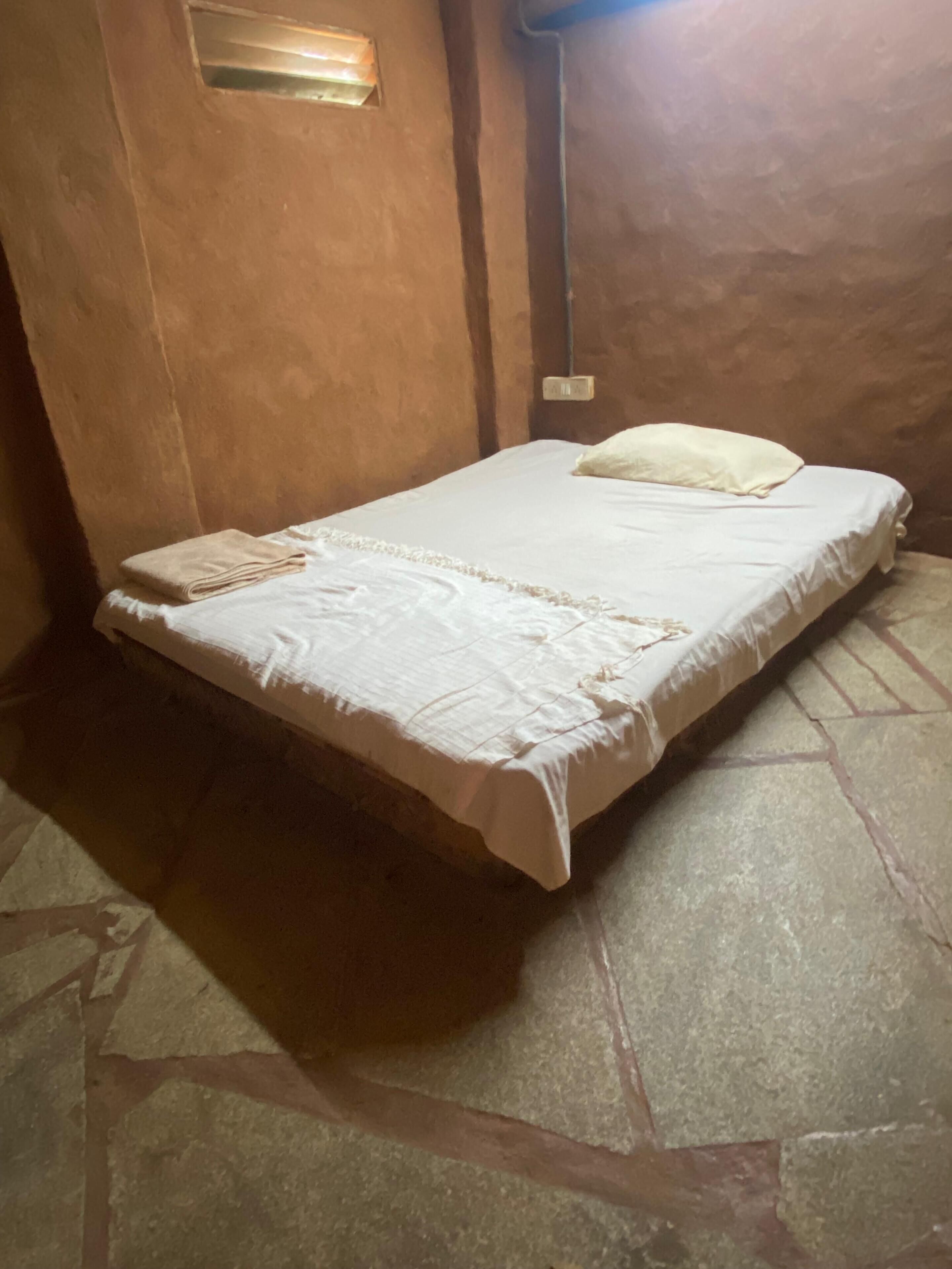 Standard Room, Courtyard View | Desk, laptop workspace, free WiFi