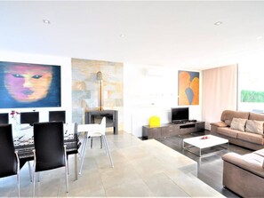 Living area - Vrbo Property (Llucmajor)