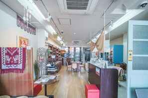 Lobby - Tabino Hotel Base Takayama Staion (Takayama)