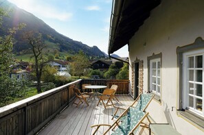 Outdoor dining - Vrbo Property (Pfronten)