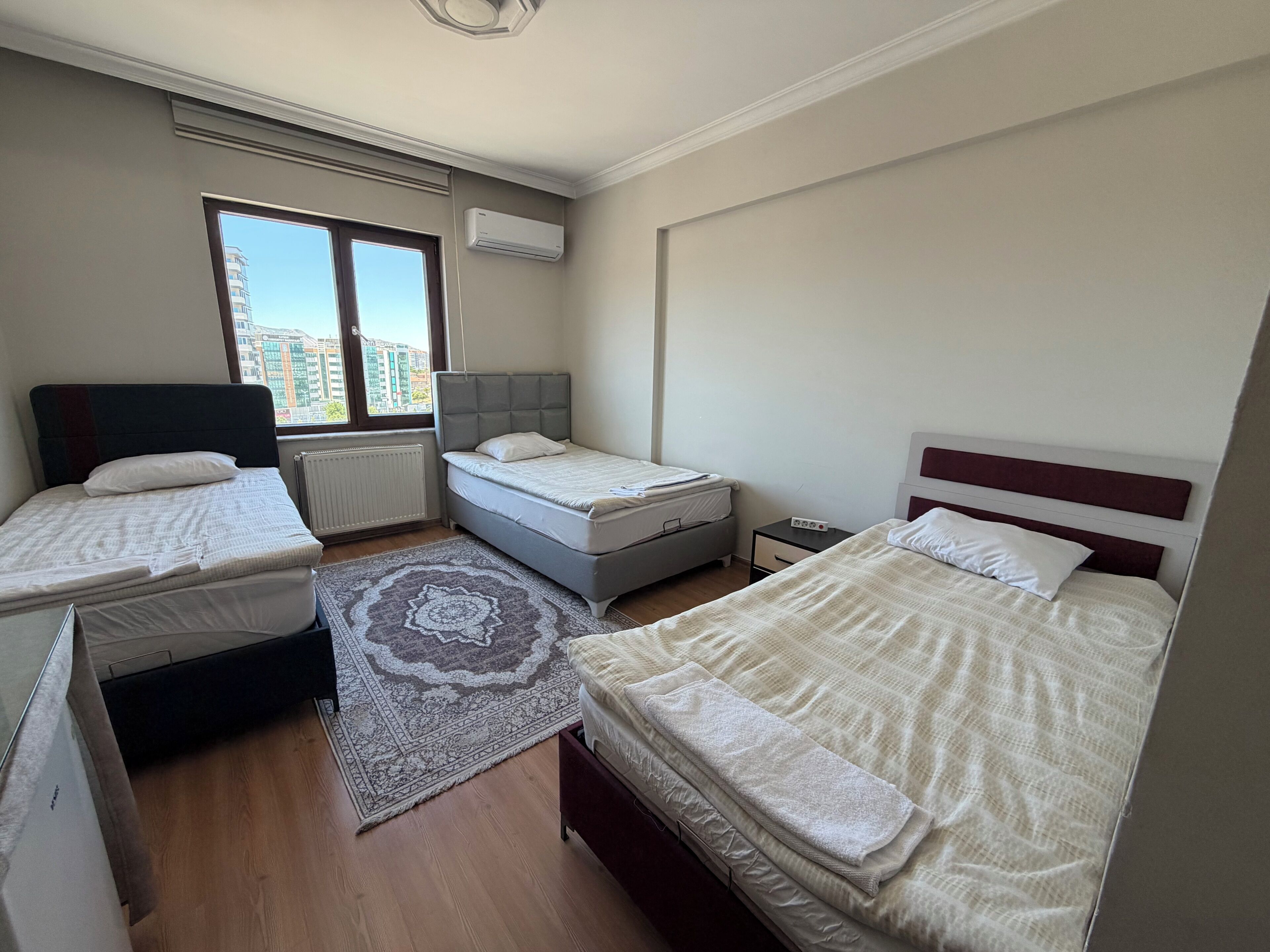 Comfort Triple Room | Desk, laptop workspace, free WiFi, bed sheets