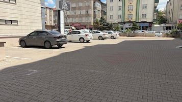 Free self parking