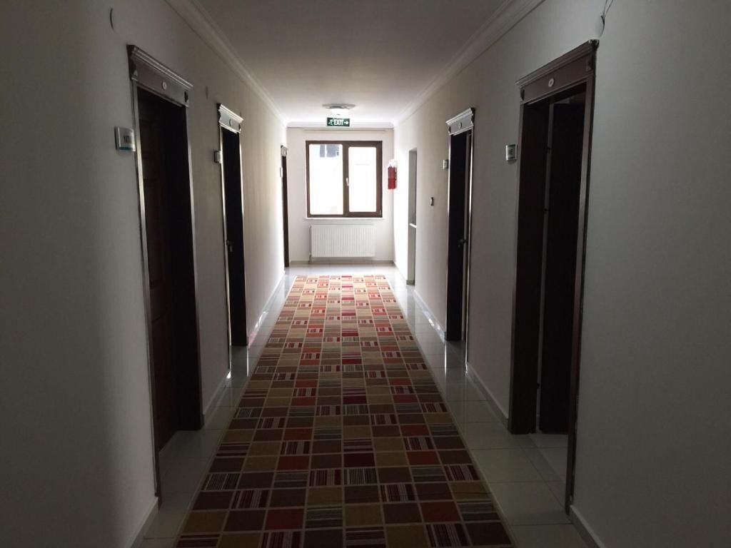Standard Twin Room, City View | Interior