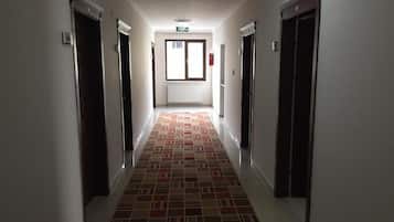 Standard Twin Room, City View | Interior