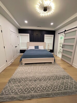 5 dormitorios, tabla de planchar con plancha, wifi y ropa de cama