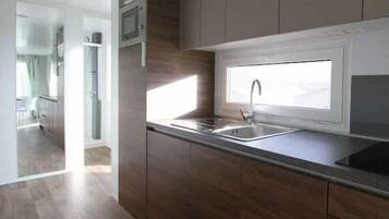 Stovetop, coffee/tea maker