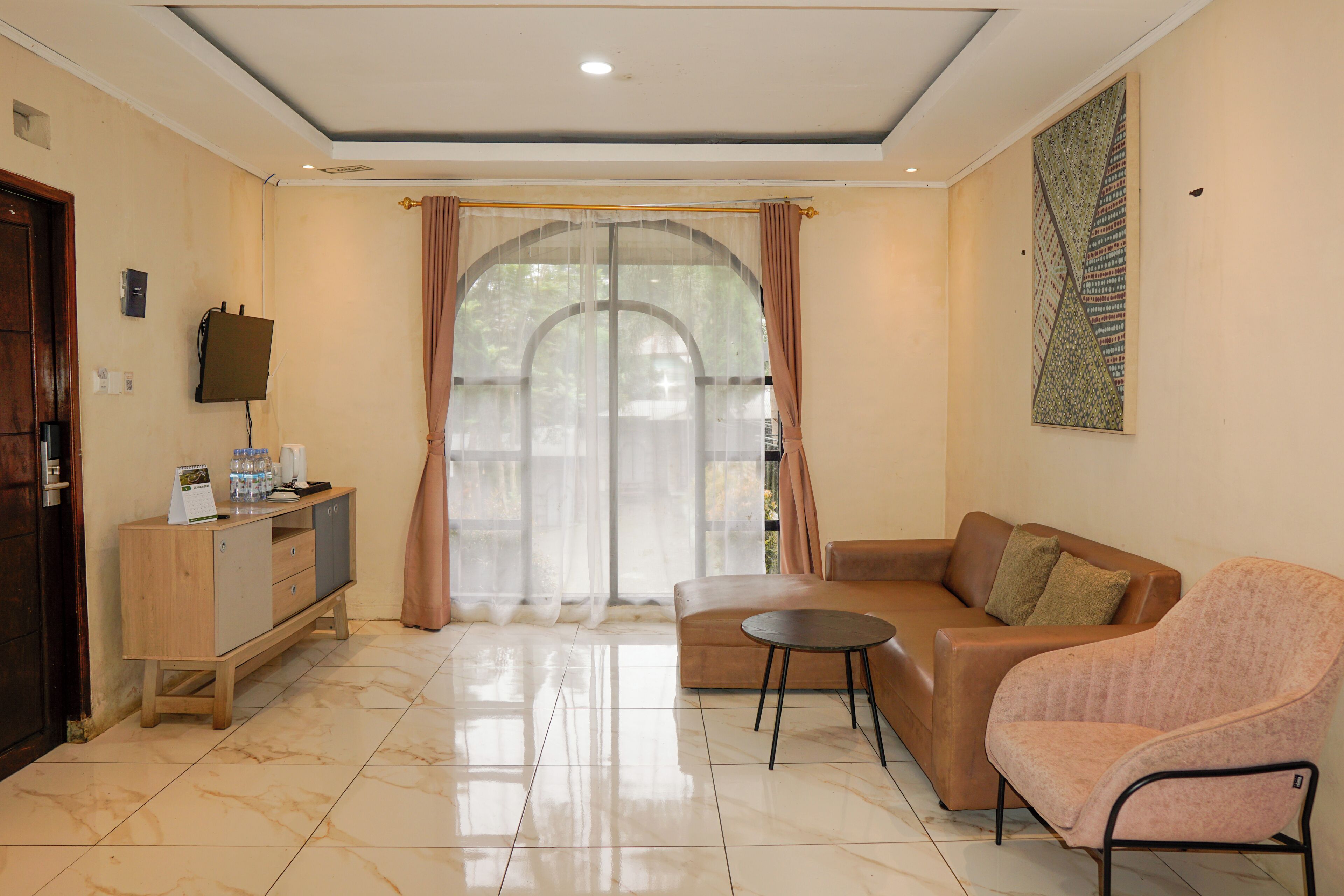 Family 3 Bedrooms Private Pool | Living area | Flat-screen TV