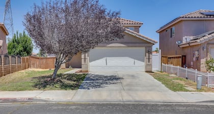 Convenient High Desert Stay Near Route 66
