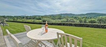 2 bedroom accommodation in Brecon, Near Hay-on-Wye