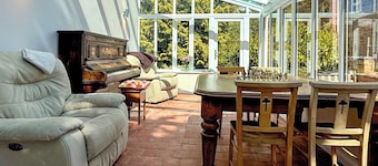 5 bedroom accommodation in Broughton