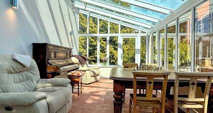 5 bedroom accommodation in Broughton