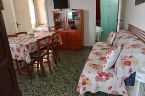 Room - Vrbo Property (Zanca)