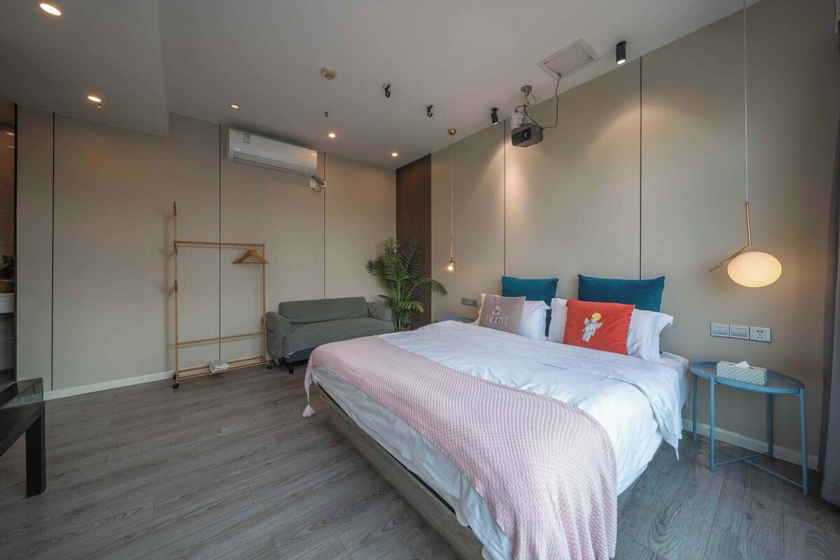 Classic Double Room | Blackout curtains, free WiFi, bed sheets