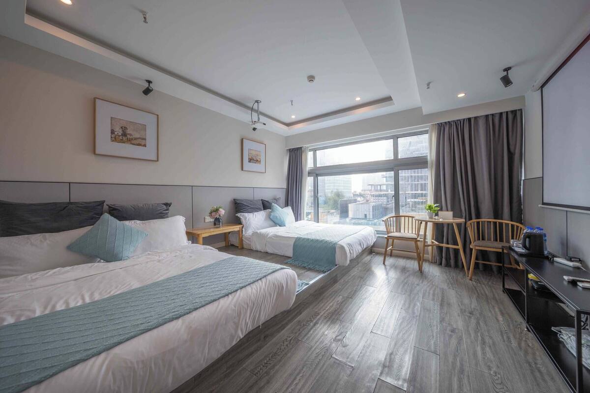 Deluxe Twin Room | Blackout curtains, free WiFi, bed sheets