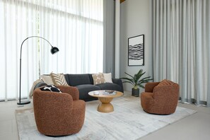 Villa (3 Bedrooms) | Interior - Botanica Four Seasons Villas Tropiclook (Thep Krasattri)