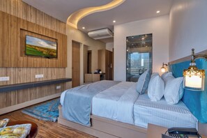 Superior Room, Balcony, Mountain View | Free WiFi - The Pahalgam Dayz (Pahalgam)