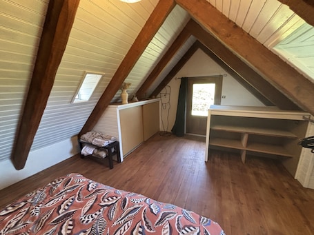 客室. Spacious House with Gardens, Near GR34, Crozon