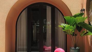 Double Room, City View | Pool