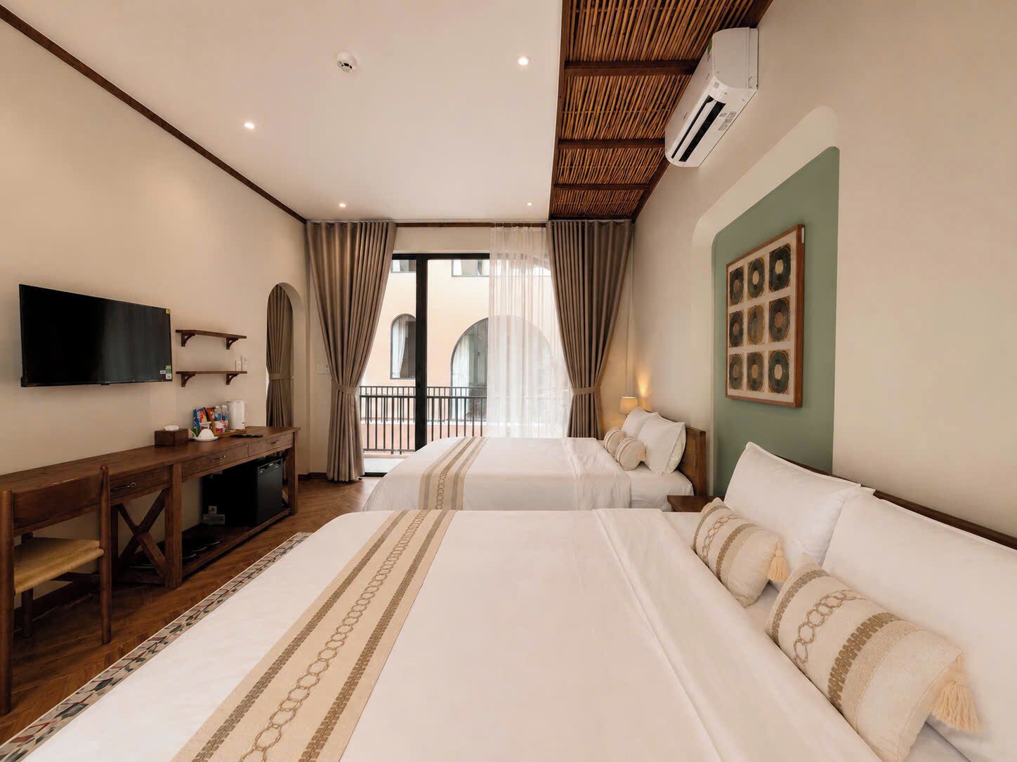 Minibar, wifi gratis y ropa de cama 