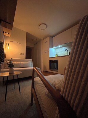 Room - 🏡 Le Birdie – Studio with Balcony Between Lake and Mountains (Giez)