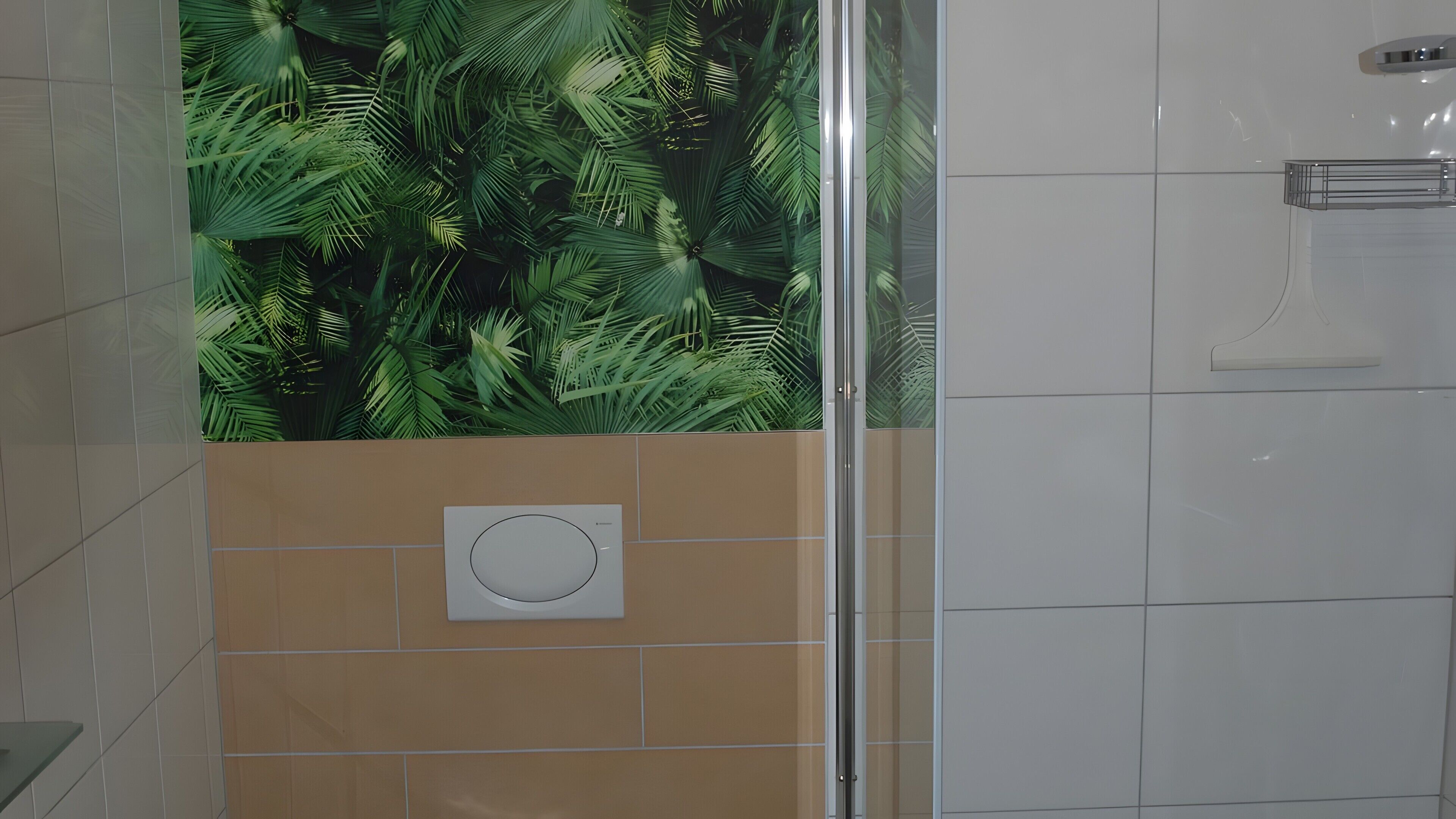 Douche, sèche-cheveux, serviettes fournies