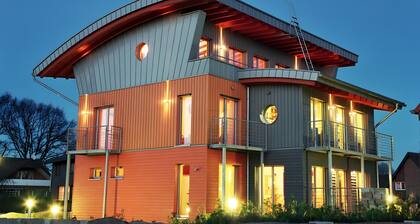 Fewo im Architektenhaus“ mit privater Terrasse, Garten und WLAN