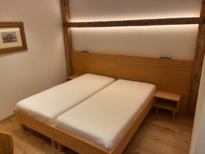 WiFi、ベッドシーツ