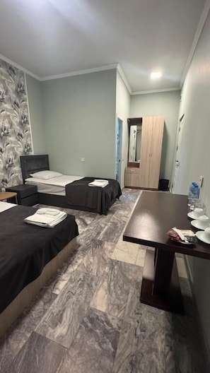 Free WiFi - Corner Hotel  (Yerevan)