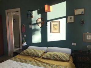 Room - Room in Artist’s Residence Near Milan Malpensa (Cardano Al Campo)