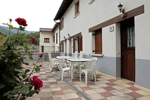 Apartamentos Irati Olaldea