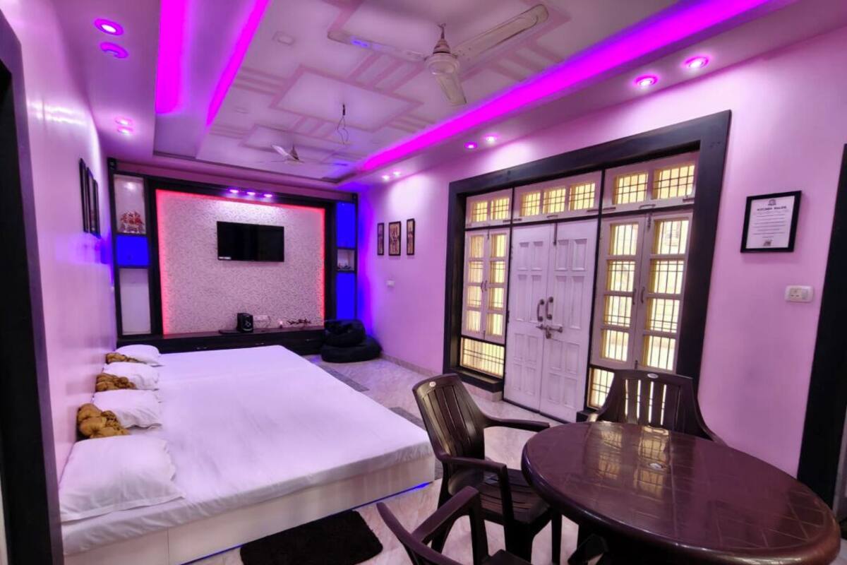 Habitación familiar | Escritorio y espacio para trabajar con un portátil