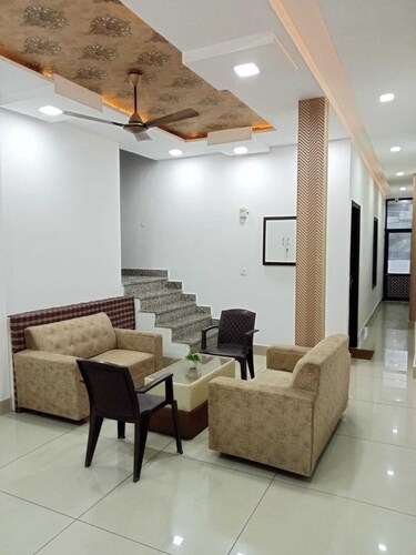 Hotel Paul Residency 