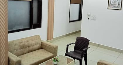 Hotel Paul Residency
