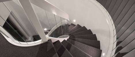 House, 5 Bedrooms | Interior