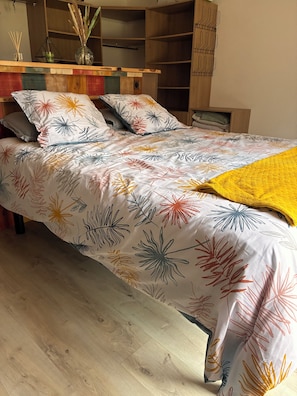 Iron/ironing board, WiFi, bed sheets - Villa with pool near the lake (La Teste-de-Buch)