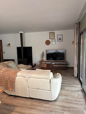 Living area - Villa with pool near the lake (La Teste-de-Buch)