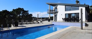 Pool - Holiday Home 'Blau' with Sea Views, Wi-Fi and Air Conditioning (Lloret Blau)