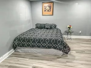 Casa, pati, vistes al jardí | Planxa i posts de planxar i wifi gratuïta 