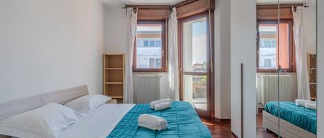 3 bedrooms, iron/ironing board