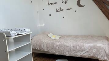 5 Schlafzimmer, kostenloses WLAN, Bettwäsche
